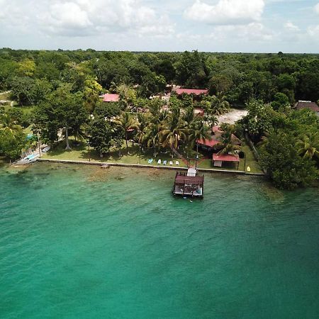 Coras Place Bacalar Lagoon Front Екстериор снимка