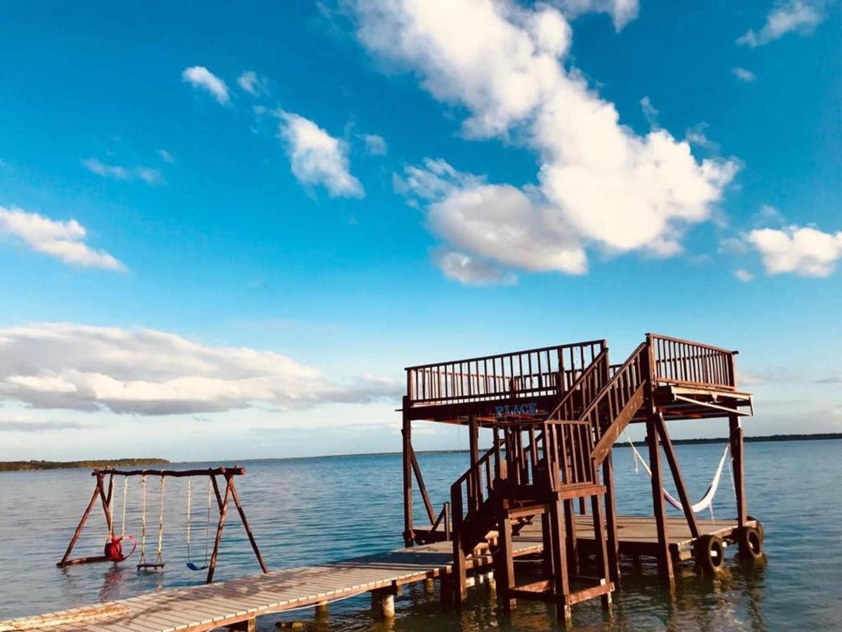 Coras Place Bacalar Lagoon Front Екстериор снимка