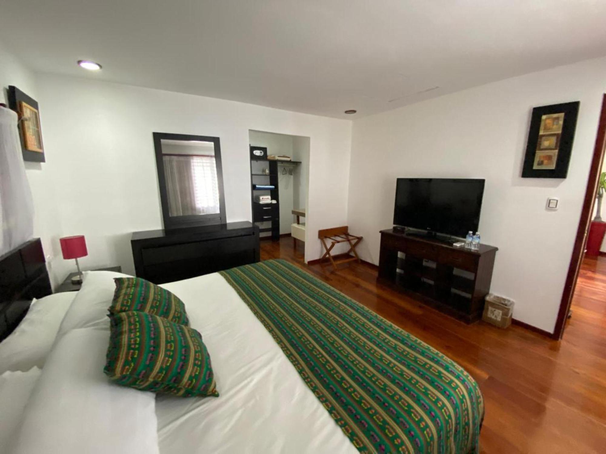 Coras Place Bacalar Lagoon Front Стая снимка