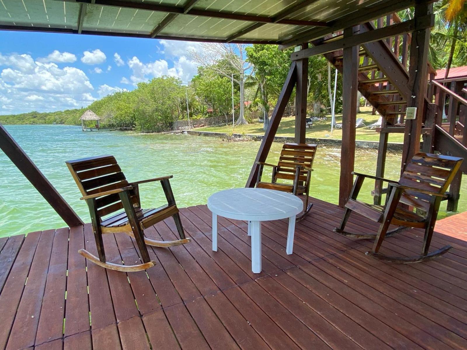 Coras Place Bacalar Lagoon Front Екстериор снимка